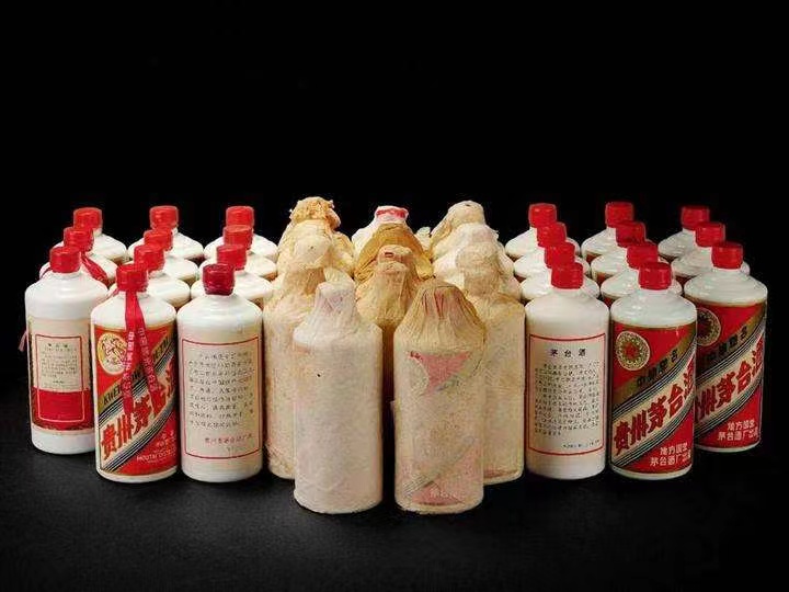 阜龙乡日照岚山回收酒价格哪里回收(附近上门回收茅台酒）?